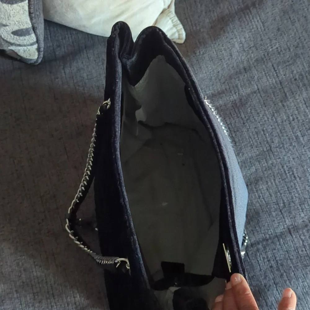 Purse - Picture 4 of 4